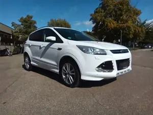 Ford Kuga Individual Automatik / Navi / Xenon Bild 3