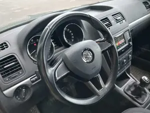 Skoda Yeti * KLIMA*PDC*SHZ* Bild 5