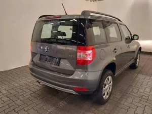 Skoda Yeti * KLIMA*PDC*SHZ* Bild 4
