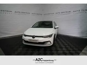 Volkswagen Golf VIII Life 1.5 TSI Panor+LED+Navi+Alcant+Cam