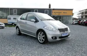 Mercedes-Benz A 200 "AVANTGARDE"/XENON/NAVI/AHK