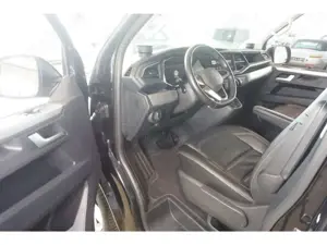 Volkswagen T6.1 Multivan TDI*204PS DSG AHK Leder Navi SHZ Bild 5
