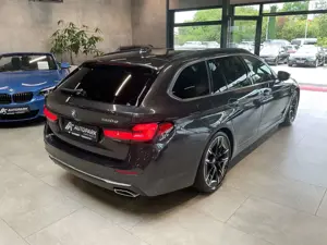 BMW 520 d xDr Luxury Line AHK Laserl. Pano Standh 20" Bild 4