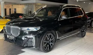 BMW X7 xDr 40d M-Sport*StHz*Laser*PanoSky*Massage*