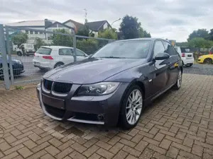BMW 330 Lim. 330d xDrive M-Paket