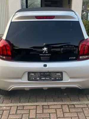 Peugeot 108 Allure Bild 2
