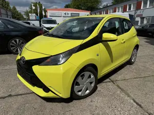 Toyota Aygo 1.0L x-play TÜV NEU 1Hand