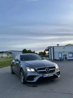 Mercedes-Benz E 220 d AMG Line T 9G-Tronc