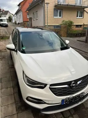 Opel Grandland X 1.6 Start/Stop Automatik 120 Jahre