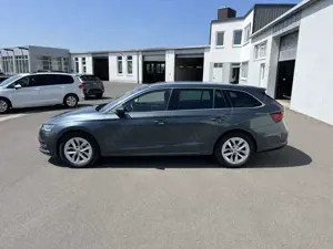 Skoda Octavia Bild 2