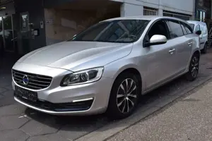 Volvo V60 Automatik*Leder*Voll Digital*Tüv Neu