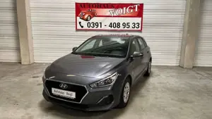 Hyundai i30 Navi Sitzheizg Tempomat Kamera Lenkradh.