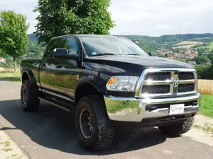 Dodge RAM 2500 CREW CAB  6.7 CUMMINS Diesel 4x4  17Tkm Bild 3