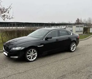 Jaguar XF 30d Aut. sehr guter Zustand