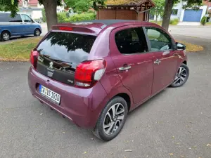 Peugeot 108 108 5-Türer PureTech 82 Top! Allure Bild 5