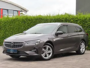 Opel Insignia B Sports Tourer Business Aut. / 174 PS