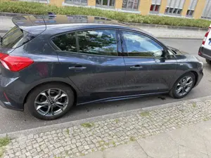 Ford Focus 1.0 EcoBoost Start-Stopp-System ST-LINE Bild 3
