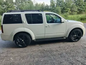 Nissan Pathfinder Pathfinder 2.5 dCi Aut.LE