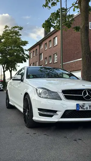Mercedes-Benz C 350 Coupe BlueEFFICIENCY 7G-TRONIC Edition 1