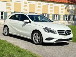 Mercedes-Benz A 180 A-Klasse (BlueEFFICIENCY)