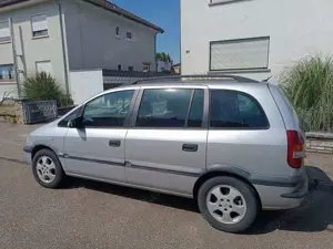 Opel Zafira Zafira 2.0 DTI