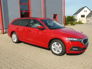 Skoda Octavia 1.5 TSI DSG Ambition LED ACC Spur DAB