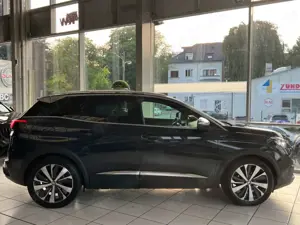 Peugeot 3008 GT /Massage/Navi/Panorama Bild 4