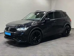 Volkswagen Tiguan R-Line 1.5 TSI DSG | MATRIX NAVI PANO AHK Bild 2
