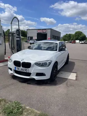 BMW 120 120d xDrive M-Paket Vollausstattung