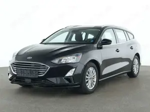 Ford Focus Turnier Titanium NAV LED TEMP PDC SHZ APPLINK