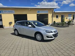 Opel Astra J Sports Tourer Edition*Navi*AHK*