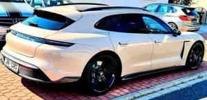 Porsche Taycan SportTurbo 1Hd ufr InnoDriv Pan Aspiegel Carb WR Bild 5