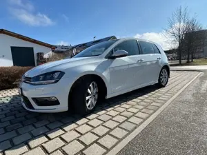 Volkswagen Golf R Highline - Sportpaket / 1,4 TSI, Pano 