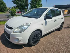 Hyundai i20 1.Hand, Kupplung  Öl-Service  TÜV Neu