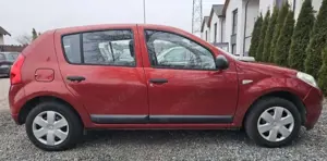 Dacia Sandero Bild 2