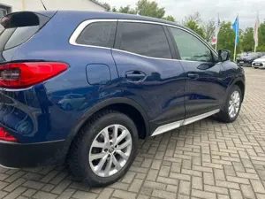 Renault Kadjar 131 PS im TOP Zustand mit A-H-K Bild 3