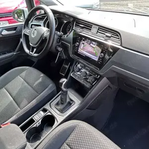 Volkswagen Touran 2.0 TDI ACTIVE Navi App-Connect Bild 4