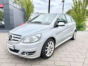 Mercedes-Benz B 180 Automatik,Sitzheizung,Klima,Teilleder,PDC