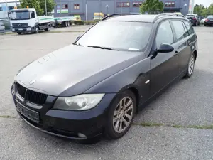 BMW 318 318i Touring Bild 1