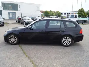 BMW 318 318i Touring Bild 2