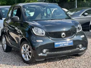 smart forTwo *TURBO*PANORAMA*SITZHEIZUNG*PASSION*AUTOM* Bild 1