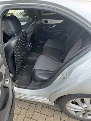 Mercedes-Benz C 180 9G-TRONIC