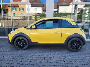 Opel Adam Rocks