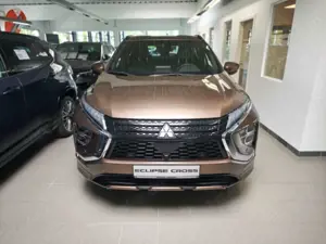 Mitsubishi Eclipse Cross Mitsubishi Plug-In Hybrid Plus Select-Paket 2,4l Bild 4