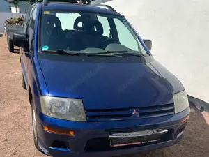 Mitsubishi Space Runner