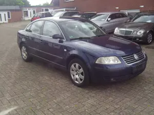 Volkswagen Passat 1.9 TDI+131PS+Trendline 1Hand Limo+Klimaautomatik+