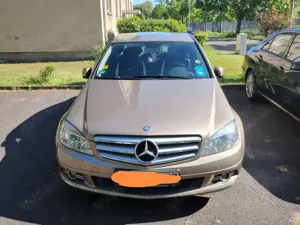 Mercedes-Benz C 200 CGI BlueEFFICIENCY