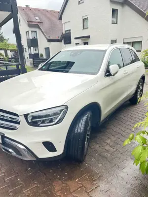 Mercedes-Benz GLC 220 d 4Matic 9G-TRONIC