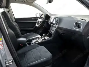 SEAT Ateca 1.5 TSI Style DSG AHK PANO KAM KESSY SH Bild 2