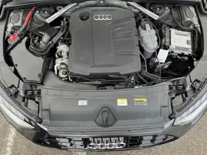 Audi A4 Avant 40 TDI quattro S tronic line Bild 2